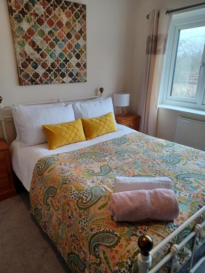 Stunning Homestay In Wolverhampton Bushbury Kültér fotó