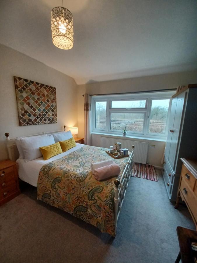 Stunning Homestay In Wolverhampton Bushbury Kültér fotó